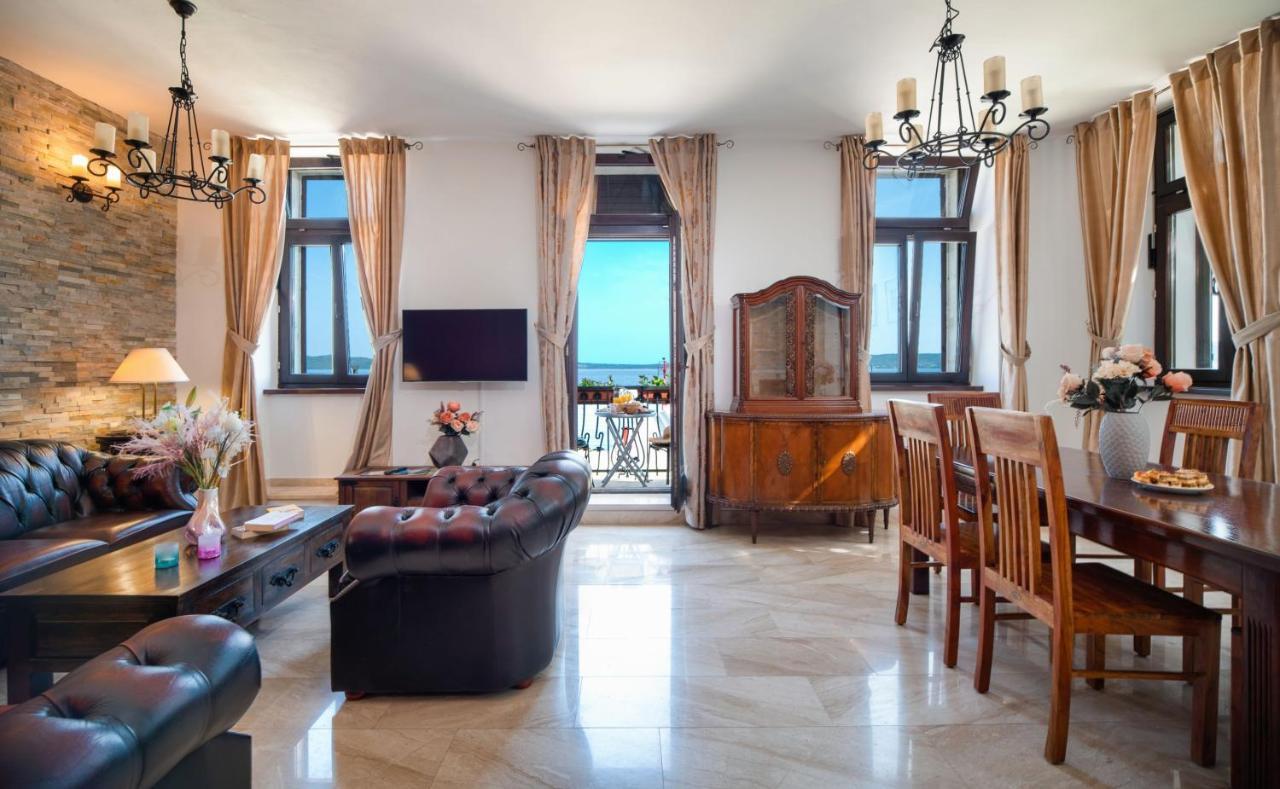 Luxury Apartments Perko Kastela Luaran gambar