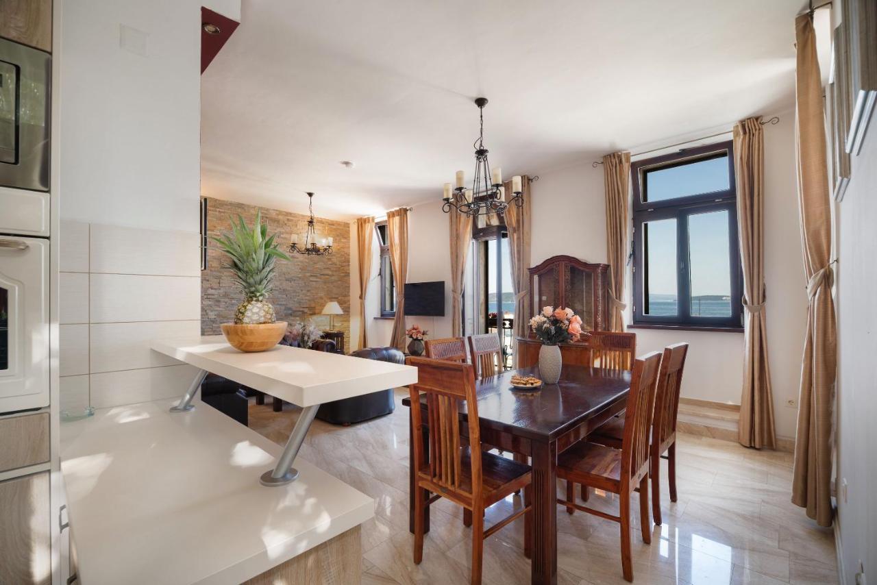 Luxury Apartments Perko Kastela Luaran gambar