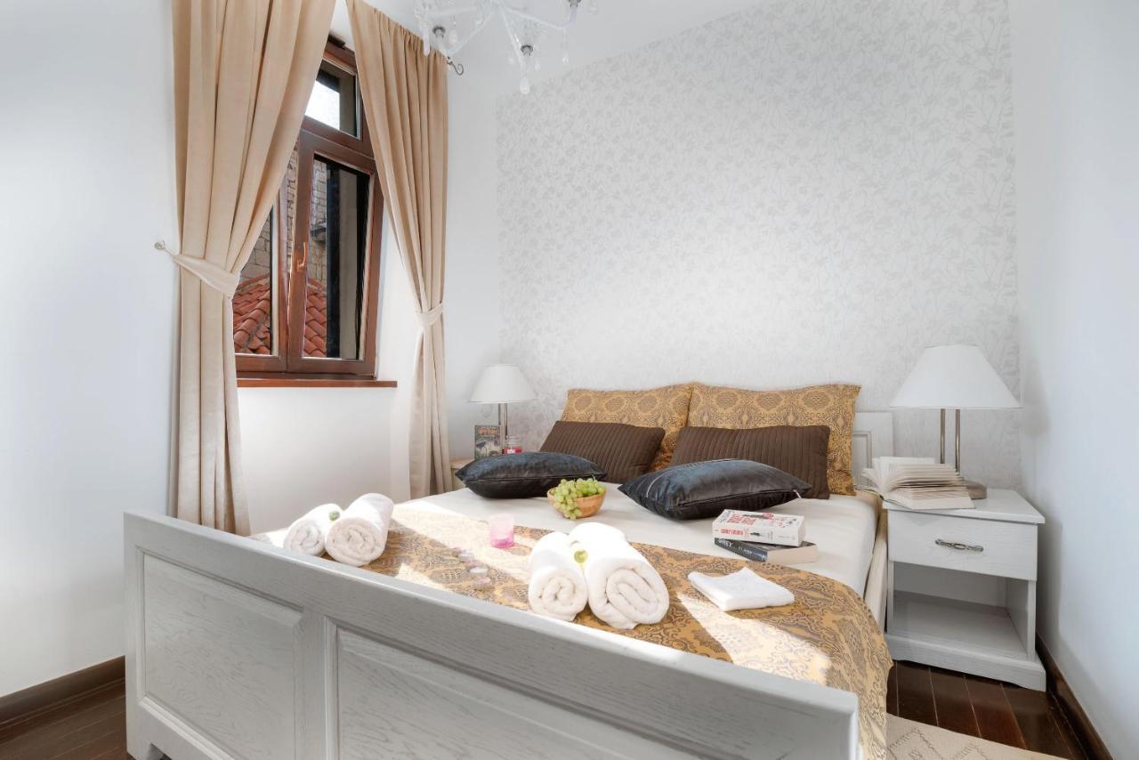 Luxury Apartments Perko Kastela Luaran gambar