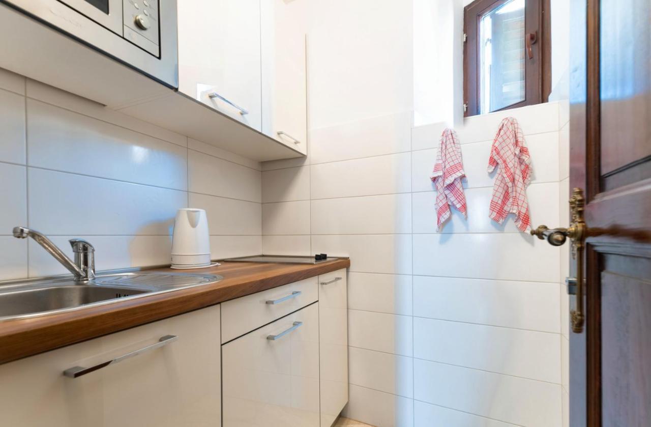Luxury Apartments Perko Kastela Luaran gambar