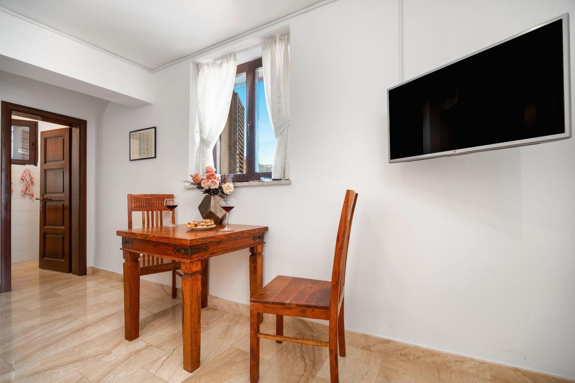 Luxury Apartments Perko Kastela Bilik gambar